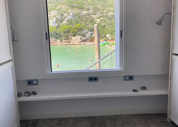 Primera Línea De Playa En Cala En Porter Apartamento