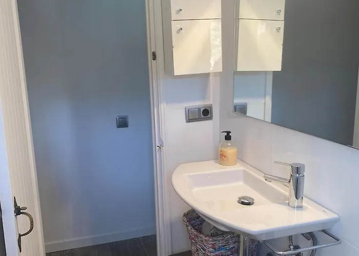 Primera Línea De Playa En Cala En Porter *